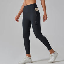 Load image into Gallery viewer, Essential Yoga Legging with Side Pockets
